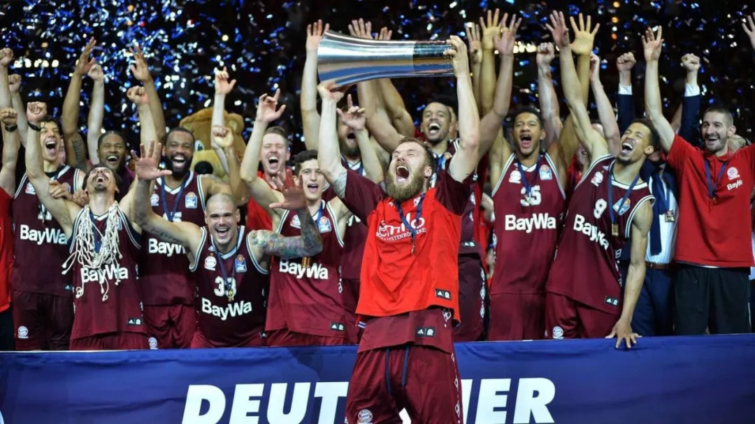 关于詹姆斯连续七场比赛得分超过爆冷赛后拜仁慕尼黑备战意甲，蒂姆连续三场比赛得分超过精彩发挥看傻球迷的信息